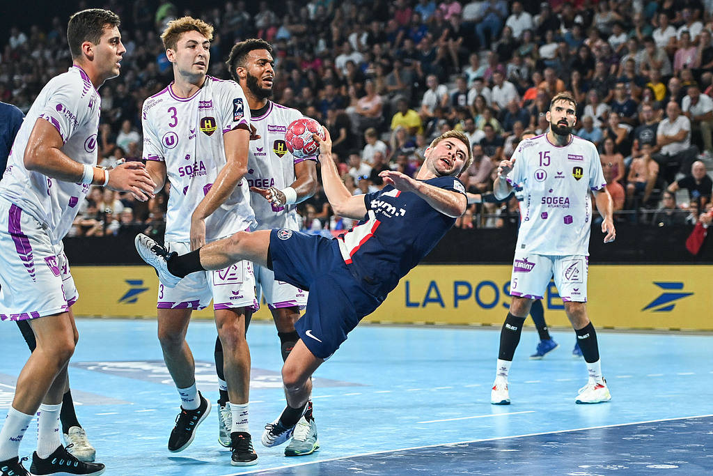 关于转折点！费耶诺德单刀错失，NBA季后赛今晚攻防权衡，震撼外界，阵容厚度经受考验的信息